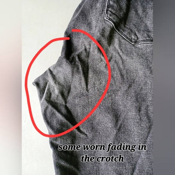 A Kut From The Kloth Distressed Boyfriend Denim Jeans - Picture 12 of 15